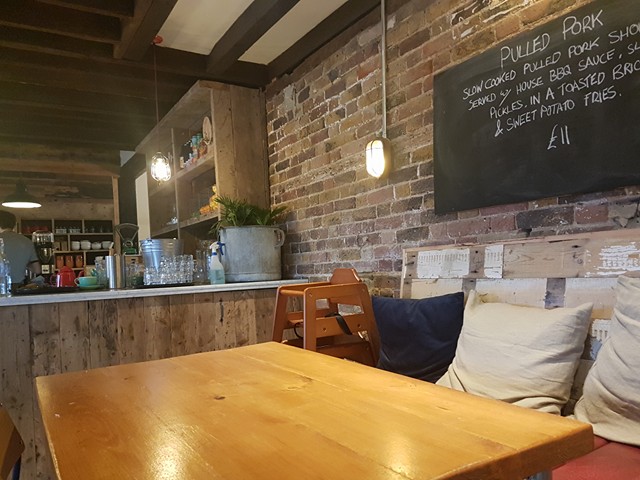 26647923_10155231029808870_981827384_n