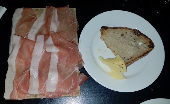 30120359_10155462180358870_254000458_n